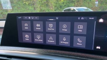 Peugeot 3008 73kWh GT SUV 5dr Electric Auto (210 ps)