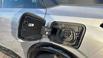 Peugeot 3008 73kWh GT SUV 5dr Electric Auto (210 ps)