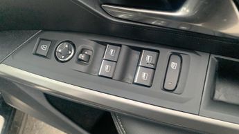 Peugeot 3008 73kWh GT SUV 5dr Electric Auto (210 ps)