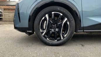 Peugeot 3008 73kWh GT SUV 5dr Electric Auto (210 ps)