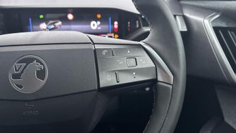 Vauxhall Grandland 1.2 Design SUV 5dr Petrol Hybrid e-DCT Euro 6 (s/s) (136 ps)