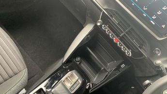 Peugeot 208 50kWh Active Hatchback 5dr Electric Auto (7.4kW Charger) (136 ps