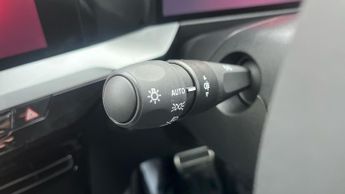 Vauxhall Mokka Electric 54kWh GS SUV 5dr Electric Auto (156 ps)