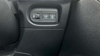 Vauxhall Mokka Electric 54kWh GS SUV 5dr Electric Auto (156 ps)