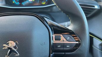 Peugeot 2008 50kWh GT Premium SUV 5dr Electric Auto (136 ps)