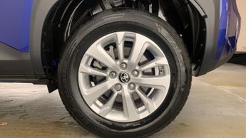Toyota Yaris Cross 1.5 VVT-h Icon SUV 5dr Petrol Hybrid E-CVT Euro 6 (s/s) (116 ps)