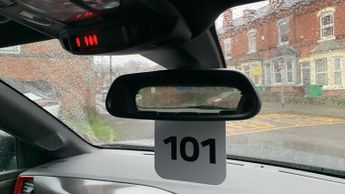 Vauxhall Mokka Electric 50kWh SRi Nav Premium SUV 5dr Electric Auto (136 ps)