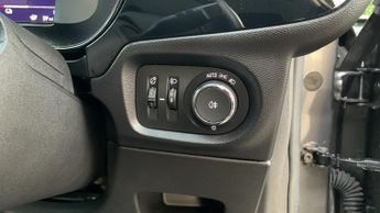 Vauxhall Corsa Electric 50kWh SE Nav Hatchback 5dr Electric Auto (7.4Kw Charger) (136 ps