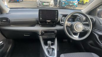 Toyota Yaris 1.5 VVT-h Design Hatchback 5dr Petrol Hybrid E-CVT Euro 6 (s/s) 