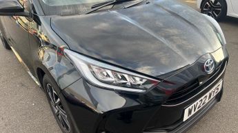 Toyota Yaris 1.5 VVT-h Design Hatchback 5dr Petrol Hybrid E-CVT Euro 6 (s/s) 