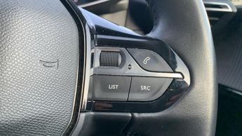 Peugeot 208 50kWh Allure Premium Hatchback 5dr Electric Auto (136 ps)