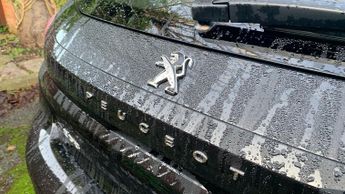 Peugeot 208 50kWh Allure Premium Hatchback 5dr Electric Auto (136 ps)