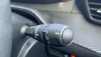 Peugeot 208 50kWh Allure Premium Hatchback 5dr Electric Auto (136 ps)