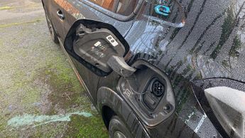 Peugeot 208 50kWh Allure Premium Hatchback 5dr Electric Auto (136 ps)