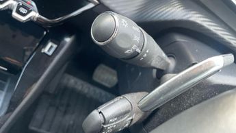 Peugeot 208 1.2 PureTech Allure Premium Hatchback 5dr Petrol EAT Euro 6 (s/s