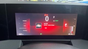 Vauxhall Astra Electric 54kWh Ultimate Hatchback 5dr Electric Auto (156 ps)