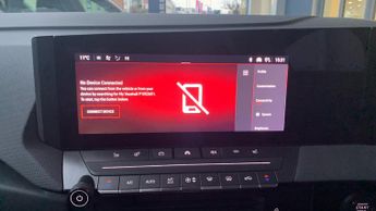 Vauxhall Astra Electric 54kWh Ultimate Hatchback 5dr Electric Auto (156 ps)