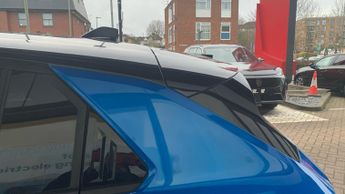 Vauxhall Astra Electric 54kWh Ultimate Hatchback 5dr Electric Auto (156 ps)