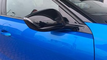 Vauxhall Astra Electric 54kWh Ultimate Hatchback 5dr Electric Auto (156 ps)