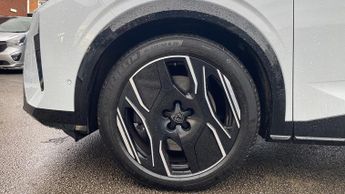 Peugeot 3008 73kWh GT SUV 5dr Electric Auto (210 ps)