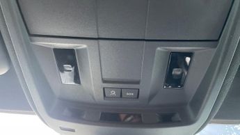 Peugeot 3008 73kWh GT SUV 5dr Electric Auto (210 ps)