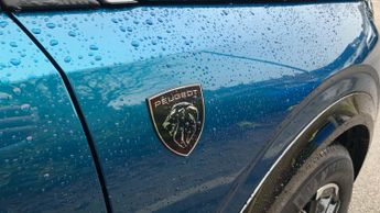 Peugeot 3008 73kWh GT SUV 5dr Electric Auto (210 ps)