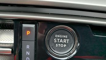 Peugeot 3008 73kWh GT SUV 5dr Electric Auto (210 ps)