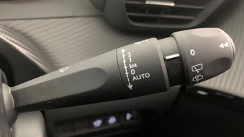 Peugeot 208 50kWh E-Style Hatchback 5dr Electric Auto (7.4kW Charger) (136 p