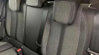 Peugeot 208 50kWh E-Style Hatchback 5dr Electric Auto (7.4kW Charger) (136 p