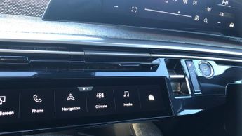 Peugeot 3008 73kWh GT SUV 5dr Electric Auto (210 ps)