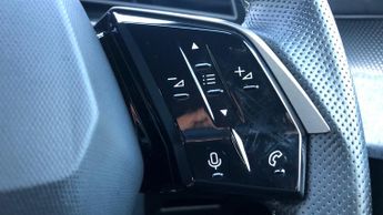 Peugeot 3008 73kWh GT SUV 5dr Electric Auto (210 ps)