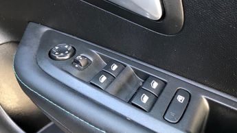 Peugeot 208 1.2 PureTech Allure Premium Hatchback 5dr Petrol EAT Euro 6 (s/s