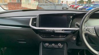 Vauxhall Grandland 1.6 14.2kWh GSe SUV 5dr Petrol Plug-in Hybrid Auto AWD Euro 6 (s