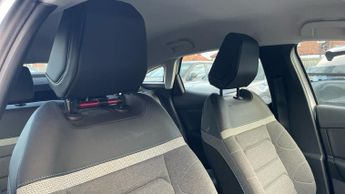Citroen C4 50kWh Sense Hatchback 5dr Electric Auto (7.4kW Charger) (136 ps)