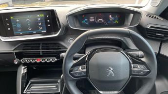 Peugeot 2008 50kWh Allure Premium SUV 5dr Electric Auto (136 ps)