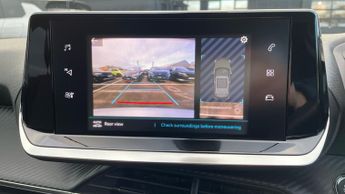 Peugeot 2008 50kWh Allure Premium SUV 5dr Electric Auto (136 ps)