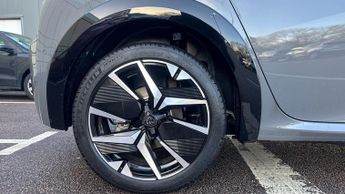 Peugeot 208 51kWh GT Auto 5dr (7.4kW Charger)