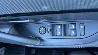 Peugeot 208 51kWh GT Auto 5dr (7.4kW Charger)