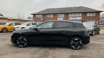 Vauxhall Astra 1.6 12.4kWh GSe Hatchback 5dr Petrol Plug-in Hybrid Auto Euro 6 