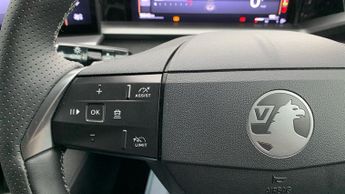 Vauxhall Grandland 1.2 GS SUV 5dr Petrol Hybrid e-DCT Euro 6 (s/s) (136 ps)