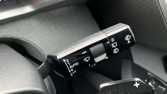 Vauxhall Grandland 1.2 GS SUV 5dr Petrol Hybrid e-DCT Euro 6 (s/s) (136 ps)