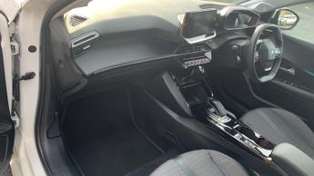 Peugeot 208 50kWh Allure Premium Hatchback 5dr Electric Auto (136 ps)