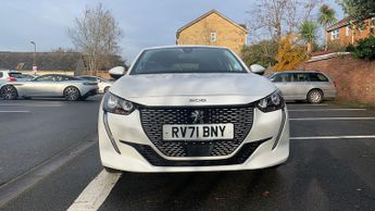Peugeot 208 50kWh Allure Premium Hatchback 5dr Electric Auto (136 ps)