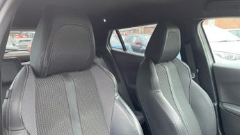 Peugeot 2008 50kWh GT SUV 5dr Electric Auto (136 ps)