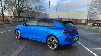 Vauxhall Astra Electric 54kWh Ultimate Hatchback 5dr Electric Auto (156 ps)