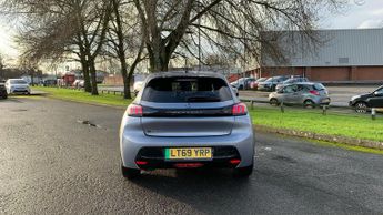 Peugeot 208 50kWh Allure Hatchback 5dr Electric Auto (136 ps)