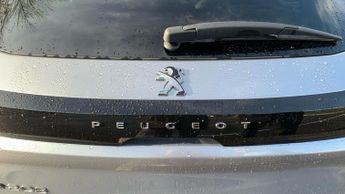 Peugeot 208 50kWh Allure Hatchback 5dr Electric Auto (136 ps)
