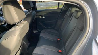 Peugeot 208 50kWh Allure Hatchback 5dr Electric Auto (136 ps)