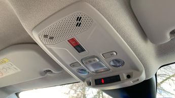 Citroen C4 50kWh Shine Hatchback 5dr Electric Auto (136 ps)