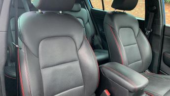 Kia Sportage 1.6 T-GDi GT-Line S SUV 5dr Petrol DCT AWD Euro 6 (s/s) (174 bhp